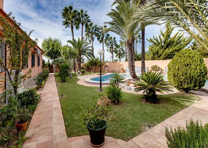 Esclusivo Con Piscina E Giardino Сasa de vacaciones *